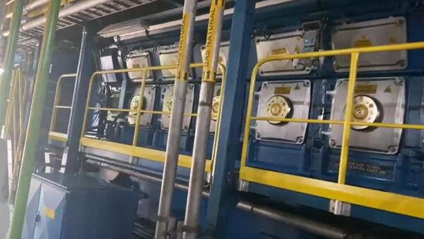 large-used-62-mw-tri-fuelled-power-plant-natural-gas-diesel-or-hfo-used-60-hz-2-600x339